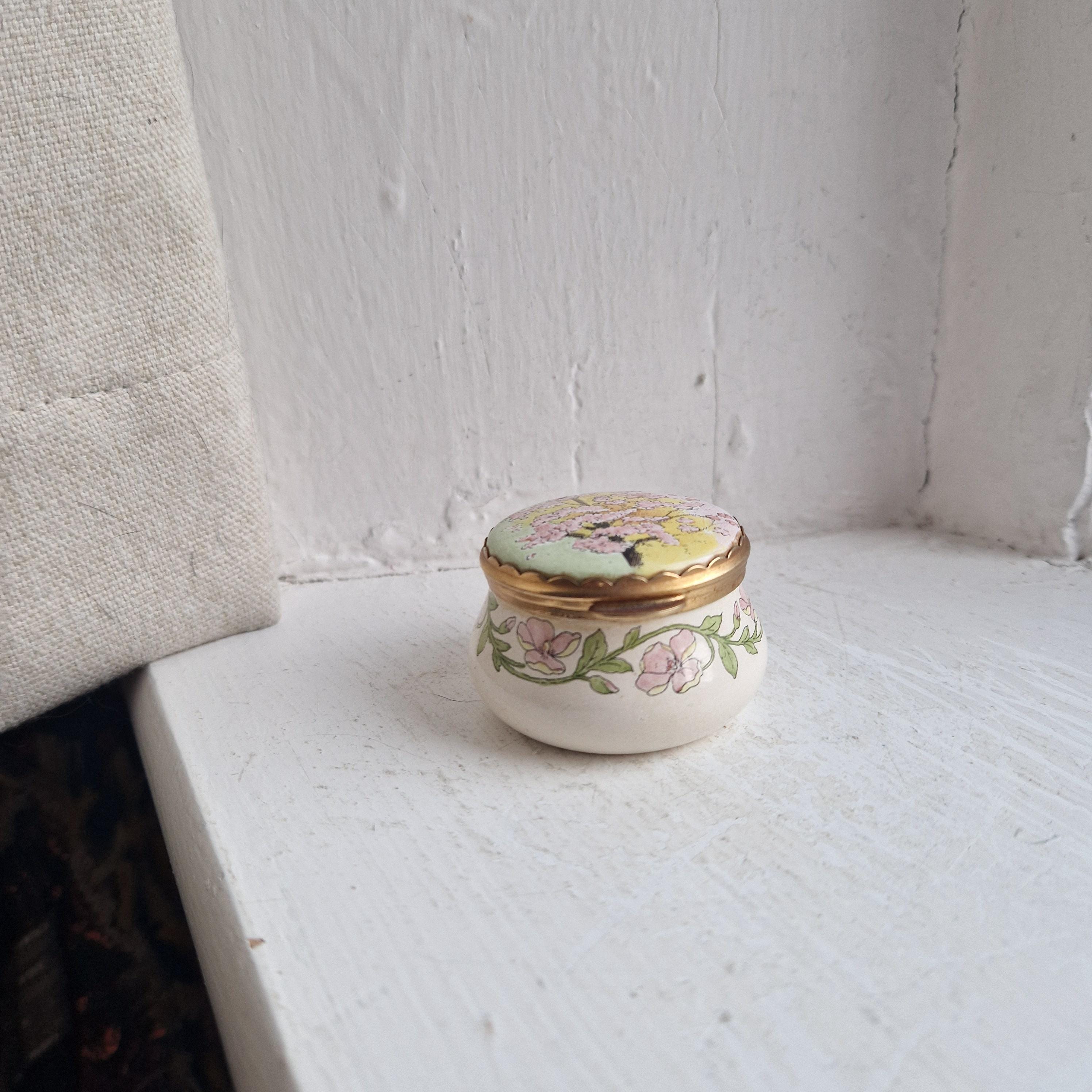 英国STAFFORDSHIRE ENAMELS ピルケース　テディベアピルケース 英国STAFFORDSHIRE ENAMELS ピルケース テディベアピルケース