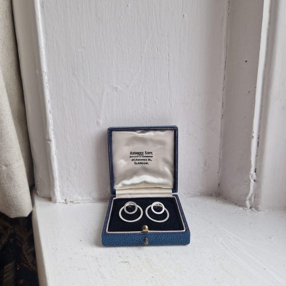 Double hoop studs: simple, chic, lightweight etch… - image 1