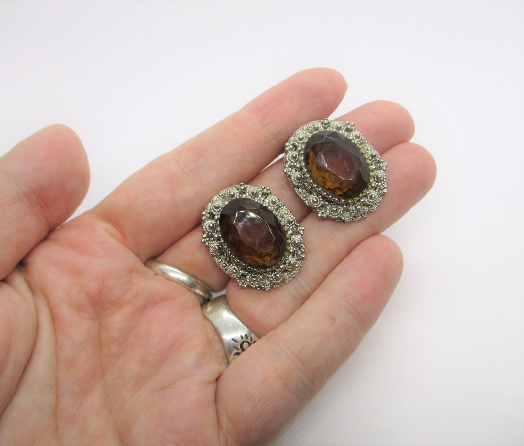Barnacle Clip Earrings: Pretty, Oval Costume Smoky Topaz Oval Cut ...