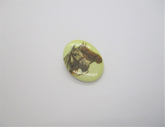 Horse's head brooch: Kitsch and cute oval screen … - image 1