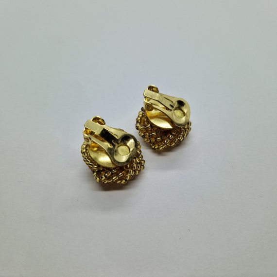 Gold cluster earrings: Beautiful gold tone and go… - image 3
