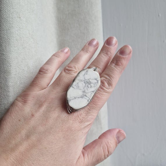 Wire wrapped ring: very large statement white mar… - image 5