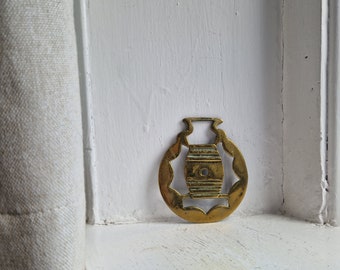 Whisky barrel brass: Cool rare unusual antique horse brass with whisky barrel design, Scottish ornament, Victoriana horse brass ornament