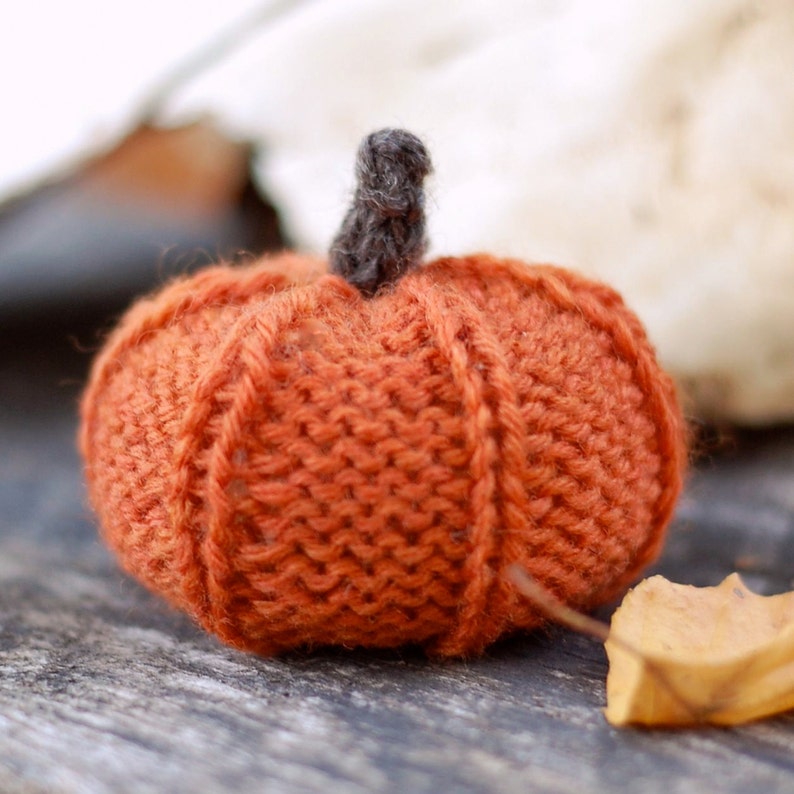 Knitting Pattern - Pumpkin - Autumn Decor - Fall Decor - Knit Pumpkin - Thanksgiving - Halloween - Rustic - Knitted - Pumpkin Pattern 