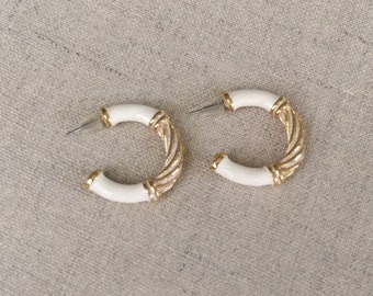 Vintage off white enamel and gold small hoops