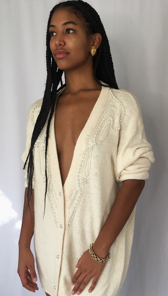 Vintage pearl embroidered beaded oversized ivory c