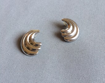 Vintage silver wave earrings