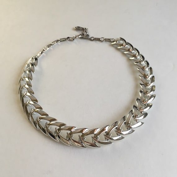 Vintage Coro silver arrow chain necklace