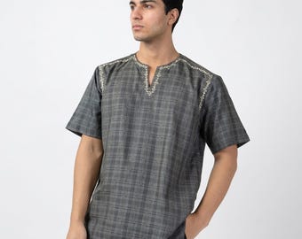 Camisa Koko de la serie Faylan de Itang Yunasz, de diseñador, de manga corta, bordada, con cuello mandarín.