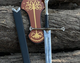 Handmade Medieval King&#39;s Sword Replica with Scabbard: Cosplay Display