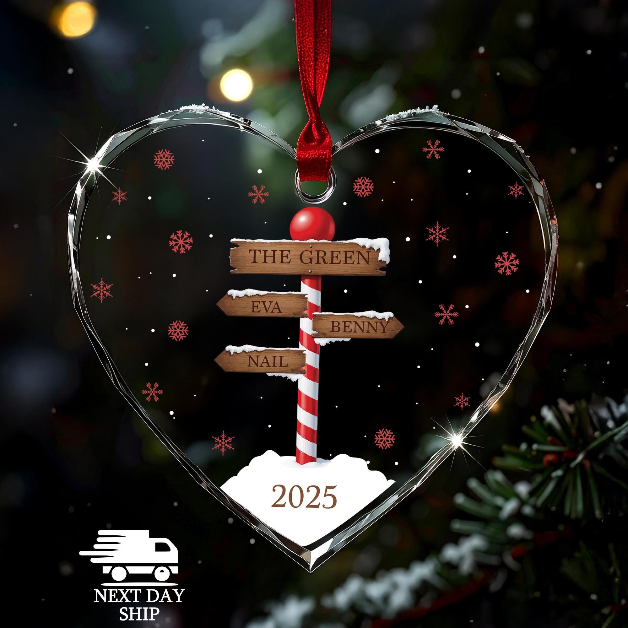 Family Signpost Christmas Ornament, Custom Family Members Glass Keepsake, Friends And Family Gift, Gift For Relatives, Holiday Decoration