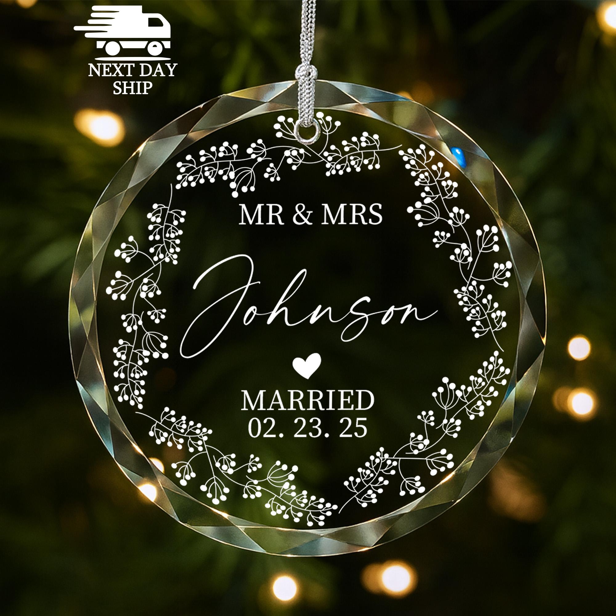 Mr Mrs Married Ornament, Personalized Christmas Ornament, Married Date Keepsake, Family Name Ornament, Newlywed Ornament, Christ Keepsake
