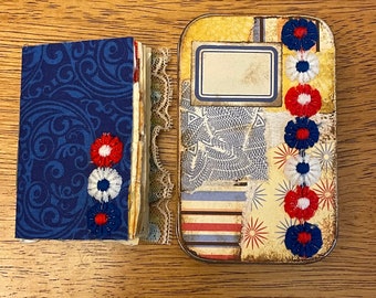 Handgemachtes Itty Bitty Junk Journal mit Extra Ephemera und Aufbewahrungsbox