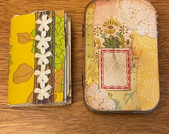 Handgemachtes Itty Bitty Junk Journal mit Extra Ephemera und Aufbewahrungsbox