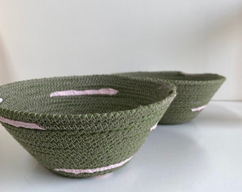 Set of two rope bowls olive and pink