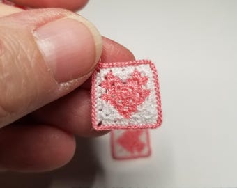 Dollhouse heart potholder set of 2