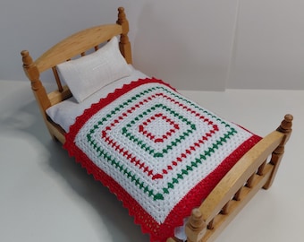 Christmas granny square dollhouse small blanket green white red