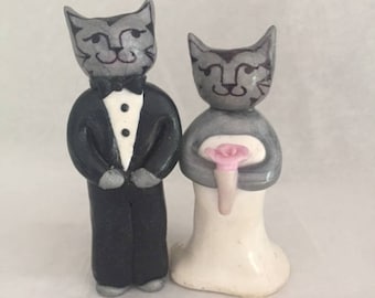 Elegant Cats Wedding Cake topper. Cat Wedding Cake Topper. Clay animal cake topper. Wedding Cake topper Funny