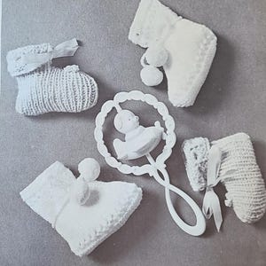 Baby Booties from Patons Baby. 2 styles. Digital Knitting Pattern.