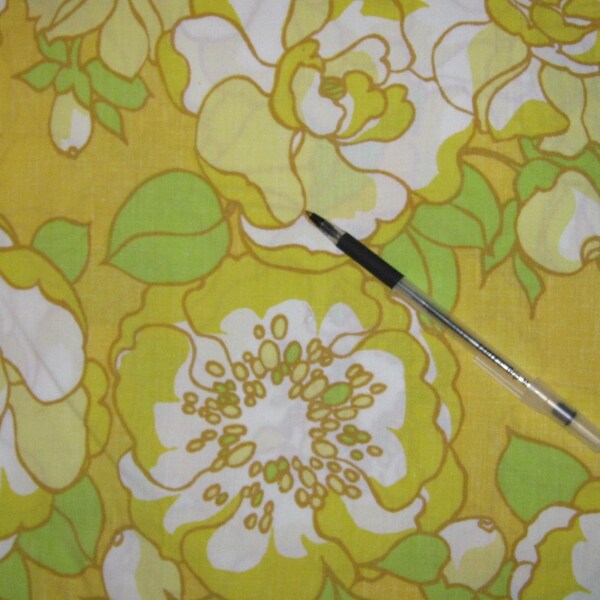 Vintage twin flat bed  sheet Popping Yellow Flowers