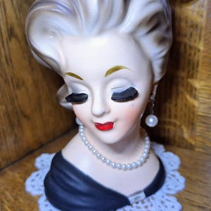 Vintage Inarco Lady Head Vase E-1062 6 1/4&quot; Tall 1962