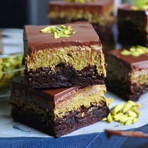 Pistachios kunafa - Etsy 日本