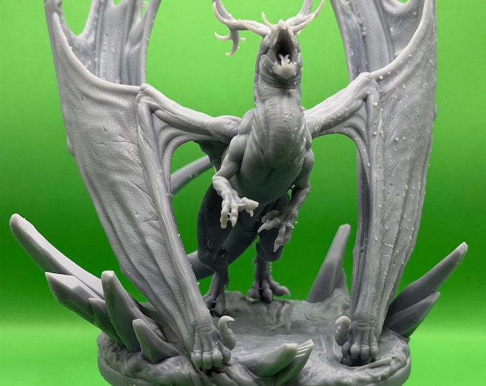 Ice Tyrant Dragon Miniature 32mm | Frost Boss DnD RPG Resin Miniature | Tabletop Wargaming Display | Dragon Trappers Lodge