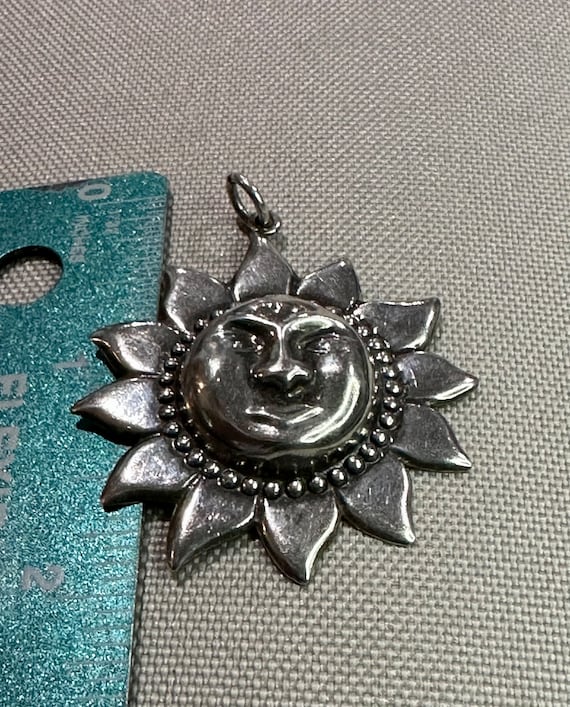 Vintage Sterling Silver Sun or Sol Pendant