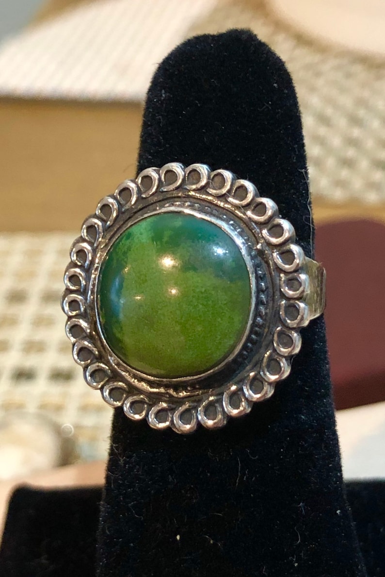 Native American Style Sterling Silver and Turquoise Navajo Flower Type Pattern Size 8 Ring