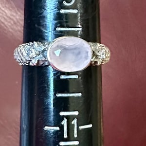 Vintage Sterling Silver Colorful Rose Quartz Size 10 Ring with Crisscross Silver Pattern and Small CZ’s