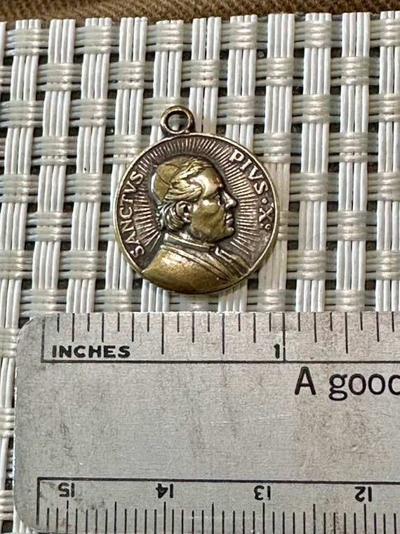 Antique Vintage Papal Medallion of Pope Pius X Sai