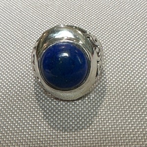 Size 7 Dark Blue Lapis Lazuli Sterling Silver Ring, Super Pretty Stone Cage Silver Design