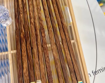 Complete Chopstick Set with Sleeve and Rest, Chopstick Set with 5 Pairs Full Colors, Perfect for Spring Gifting, Natural Wax-Free Chopsticks