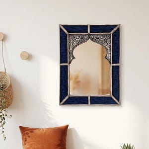 Blauer gewölbter Kosmetikspiegel - Handgemachter dekorativer Spiegel