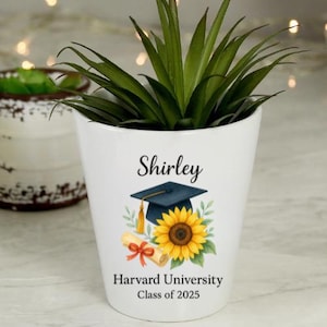 Personalisierte Abschlussgeschenk benutzerdefinierte Name Universität und Jahr Andenken Geschenk für Tochter Gran Tochter Bestie Grad Geschenk