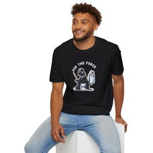 フォースを使おうユーモアTシャツ | 面白いスターウォーズTシャツ | SFファンへのユニセックスギフト | 誕生日やゲームナイト、コスプレに最適