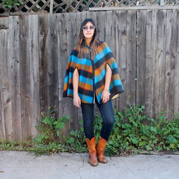 Vintage 60s PLAID CAPE OS