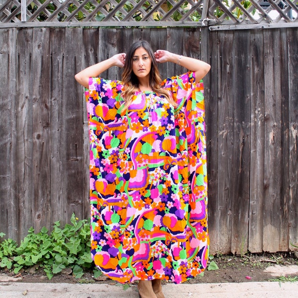 Vintage 70s PSYCHEDELIC Accordion Pleat CAFTAN OS