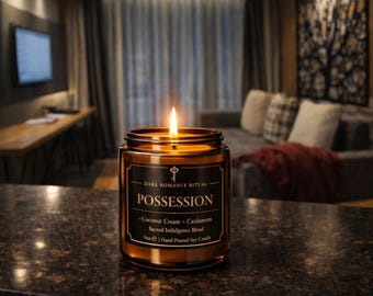 Possession Dark Romance Teelicht | Kokoscreme, Kardamom Sojawachs (Hand gegossen)