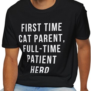 おもしろい在宅看護婦猫シャツ | 猫ママパパTシャツ | 在宅看護婦ギフト | 母の日の猫好きTシャツ | 在宅看護婦シャツ