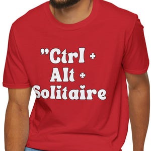 Chemise solitaire drôle | T-shirt King of Solitaire | Cadeau pour les amateurs de jeux de cartes | -shirt Retraite | Chemise gamer papa | T-shirt cadeau collègue