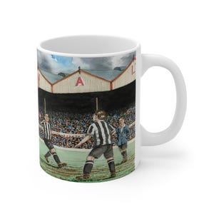 Arsenal v Newcastle United 1926 Ceramic Mug Football Fan Gift Vintage Style image 4