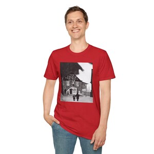 Camiseta Craven Cottage del Fulham FC: un regalo navideño nostálgico para los aficionados. imagen 2