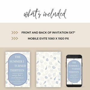 Pode incluir: Um conjunto de convites com tema de praia, com um esquema de cores azul claro e creme. O design inclui um convite frente e verso, um convite m&oacute;vel e o texto "The Summer I Turned Thirteen".