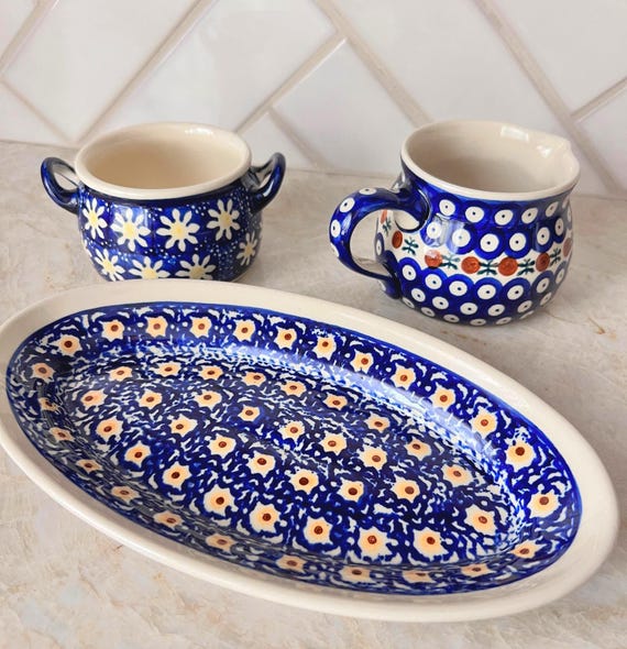 Polish Pottery Set by Zakłady Bolesławiec – Hand-Painted Stoneware Tray, Sugar Bowl & Mug, Traditional Floral Blue Folk Art from Poland