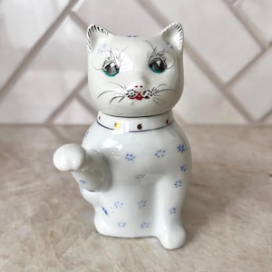 Vintage Porcelain Lucky Cat Creamer | Blue Floral Chinese Teapot Figurine | Hand-Painted Maneki Neko | Kawaii Cat Kitchen Decor