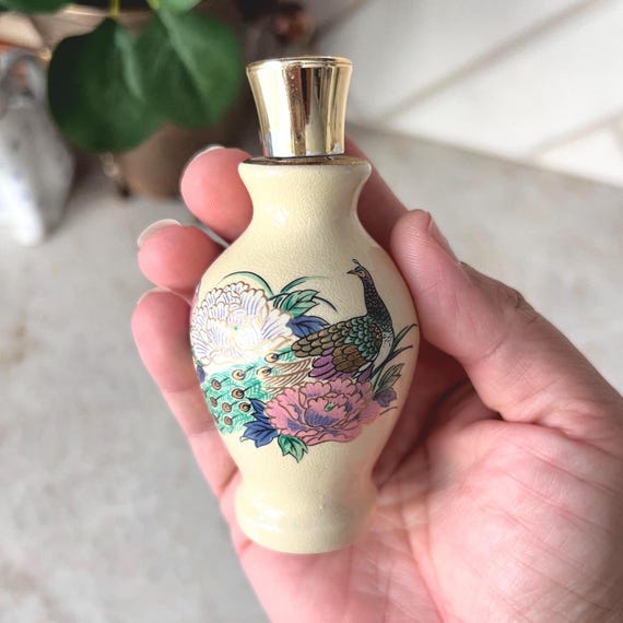 Vintage Edward Bell Maui Rain Perfume Bottle – Ceramic Peacock Design, Hawaiian Classic, Empty Collectible
