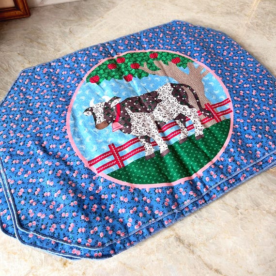 Set of 4 Vintage Farmhouse Cow Placemat | Quilted Cotton Country Table Mat with Apples & Floral Border | Blue Rustic Kitchen Decor