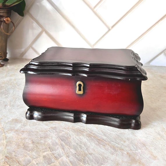 Vintage Bombay Company Mahogany Wooden Jewelry Box – Curved Scroll Edges, Red Finish, Lock Detail – Shabby Chic Vanity Storage