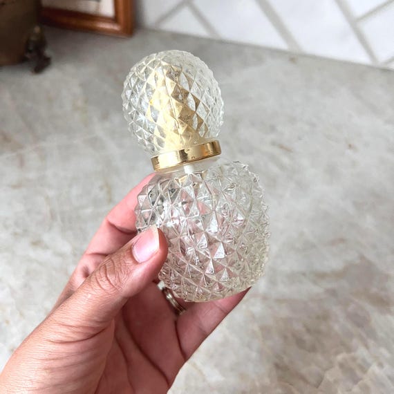 Vintage Diamond Cut Glass Perfume Bottle – Refillable Vanity Bottle with Gold Tone Cap, Art Deco Style Vanity Decor